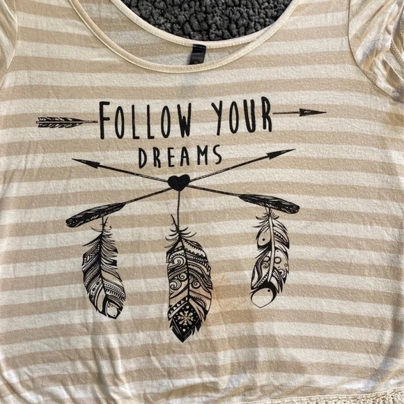 Follow Your Dreams Bohemian Striped Distressed Beige Top Size M - Picture 4 of 4